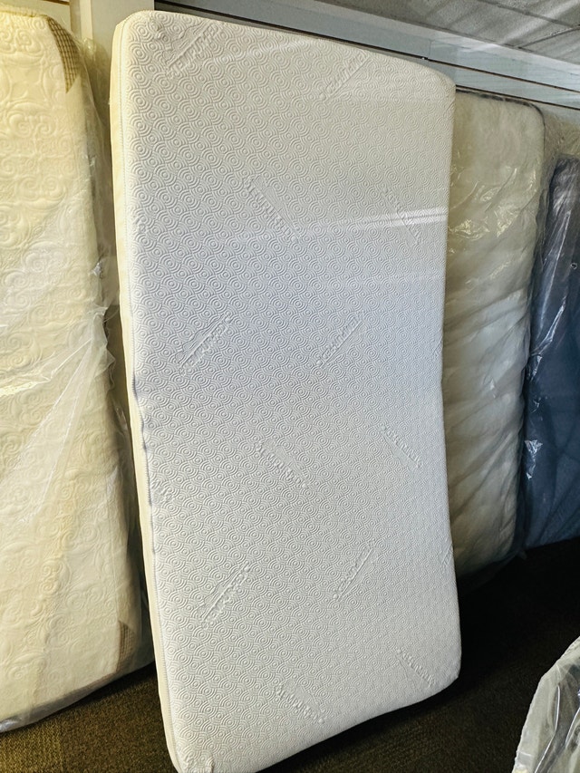 Tempurpedic Twin XL Foam Mattresses x2