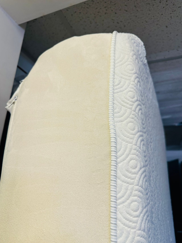 Tempurpedic Twin XL Foam Mattresses x2 - photo 2