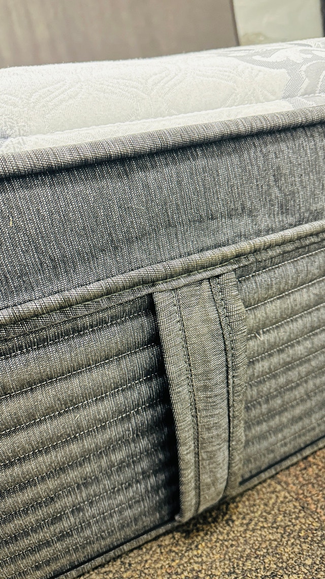 BeautyRest Imperial 13” Pillow Top Double Mattress - photo 4