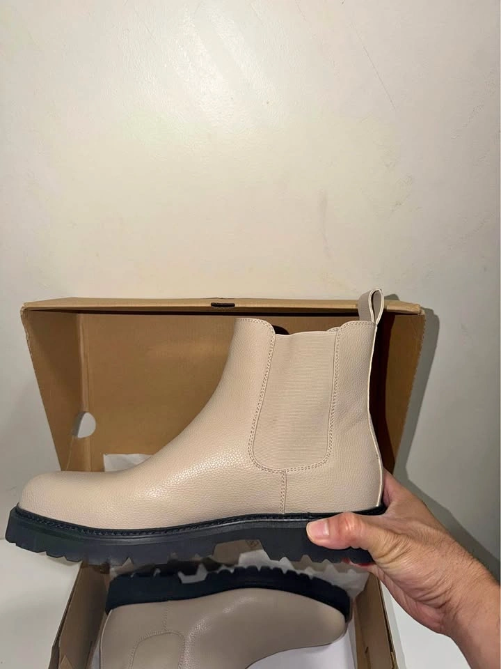 New Call It Spring Men Chelsea Boots Size 12 US
