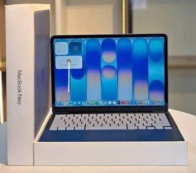 13-inch MacBook Neo - Indigo