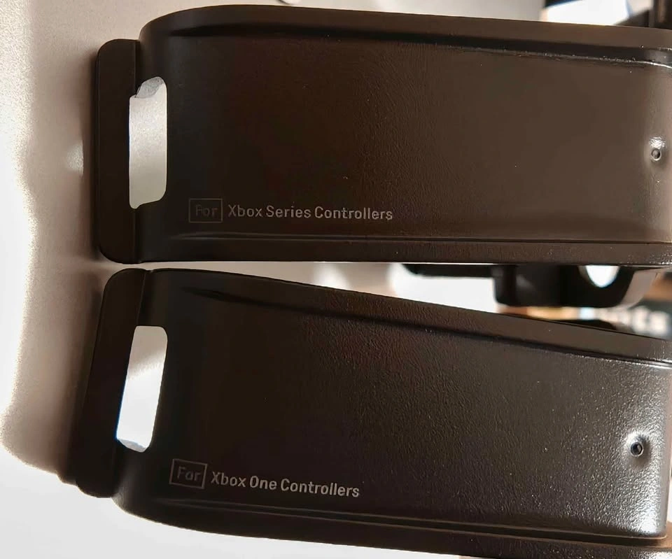 Xbox Series/One controller mount for phones - photo 3