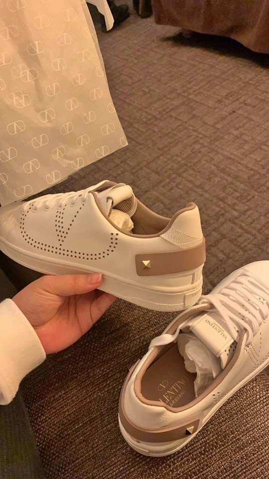 Valentino Garavani Backnet Leather Trainers