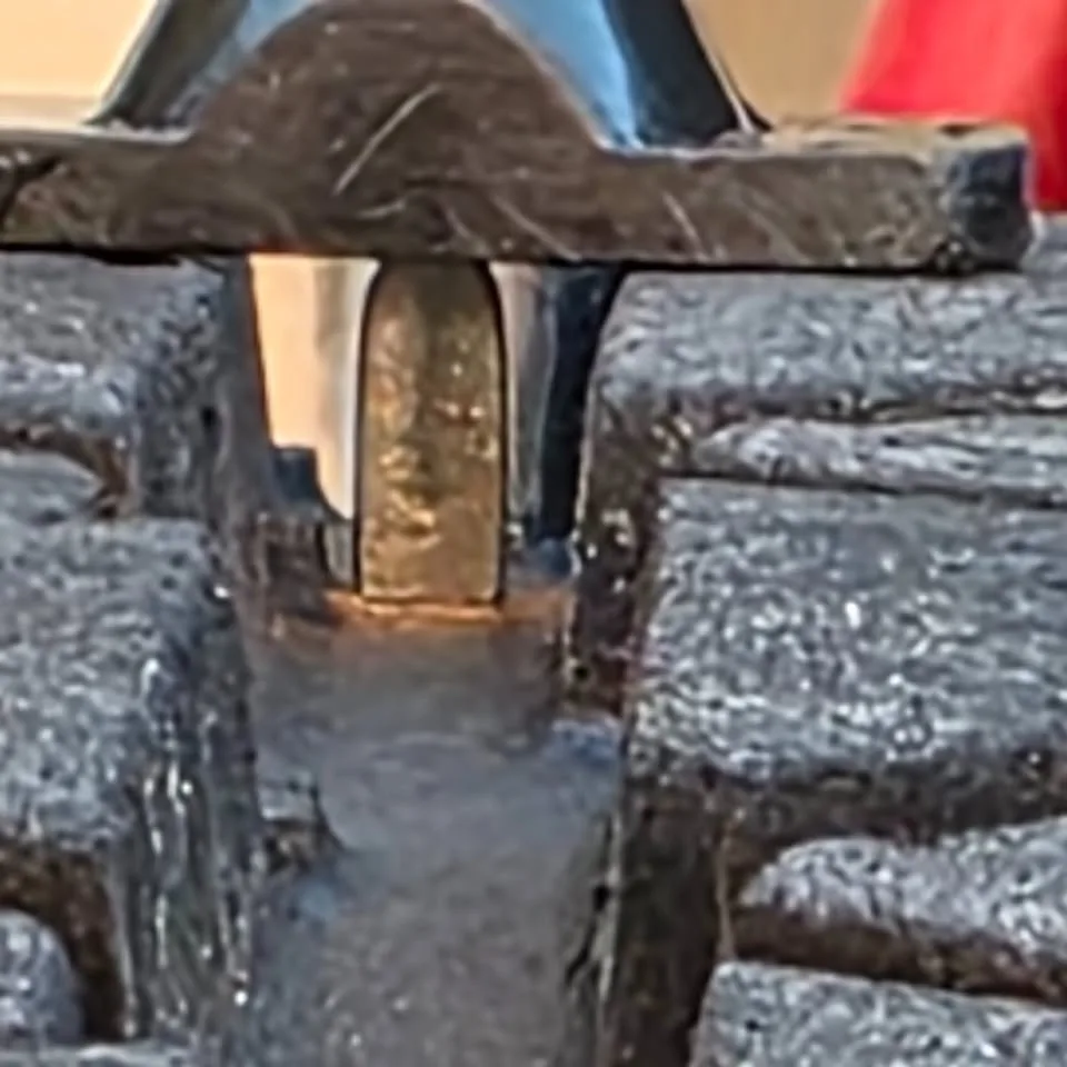 225/45/17 Bridgestone winter tires image indicator(4)