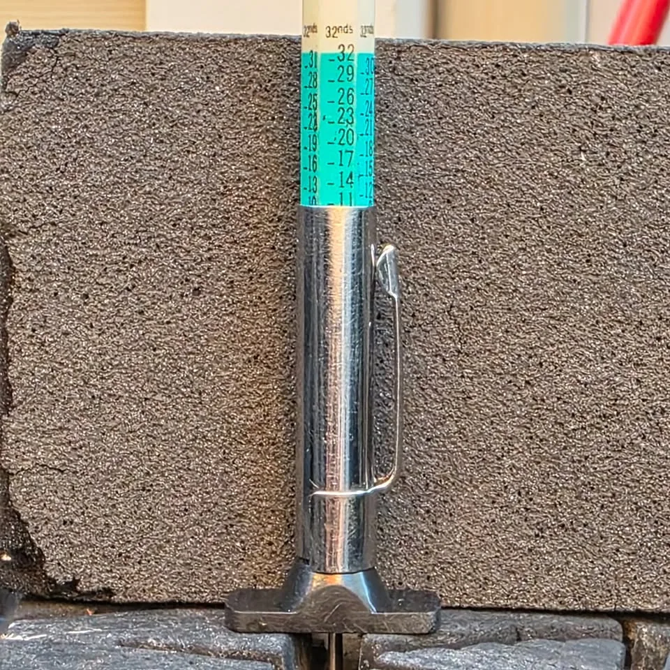 225/45/17 Bridgestone winter tires image indicator(5)