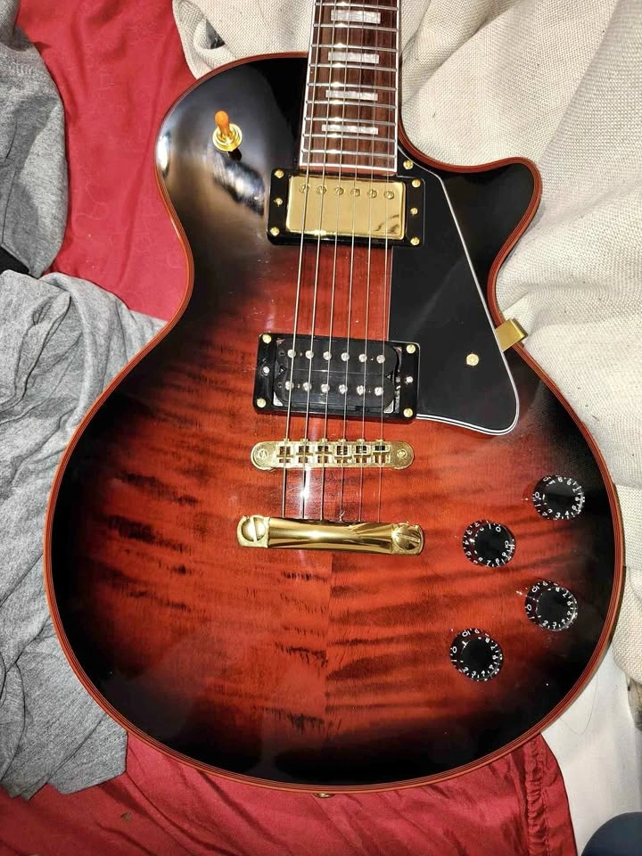 Firefly red bat Les Paul Style electric guitar red burst