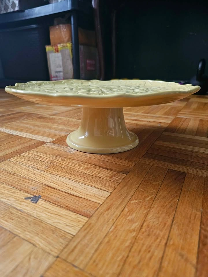 Yellow Ceramic Cake Stand - photo 2