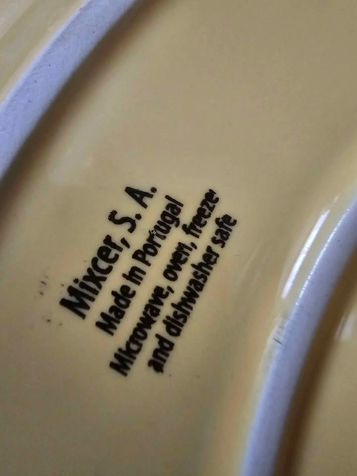Yellow Ceramic Cake Stand - photo 5