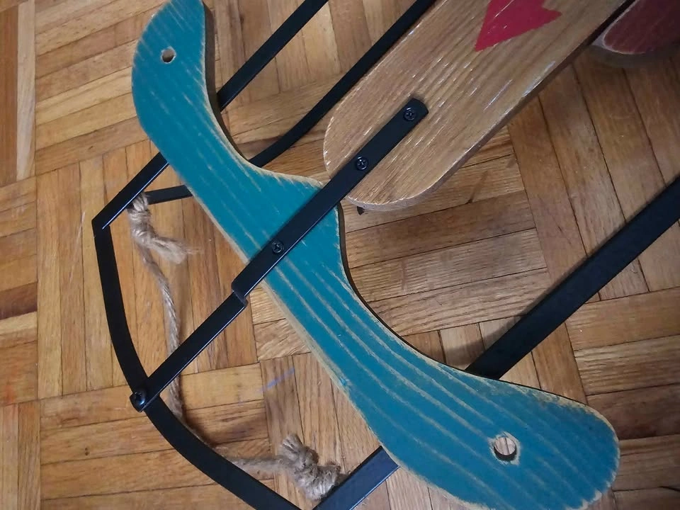 Vintage-Style Wooden "Snow Flyer" Sled Wall Decor - photo 2
