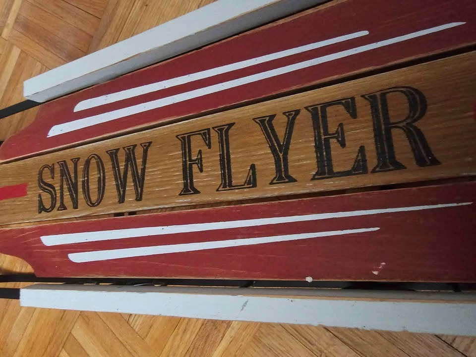 Vintage-Style Wooden "Snow Flyer" Sled Wall Decor - photo 3