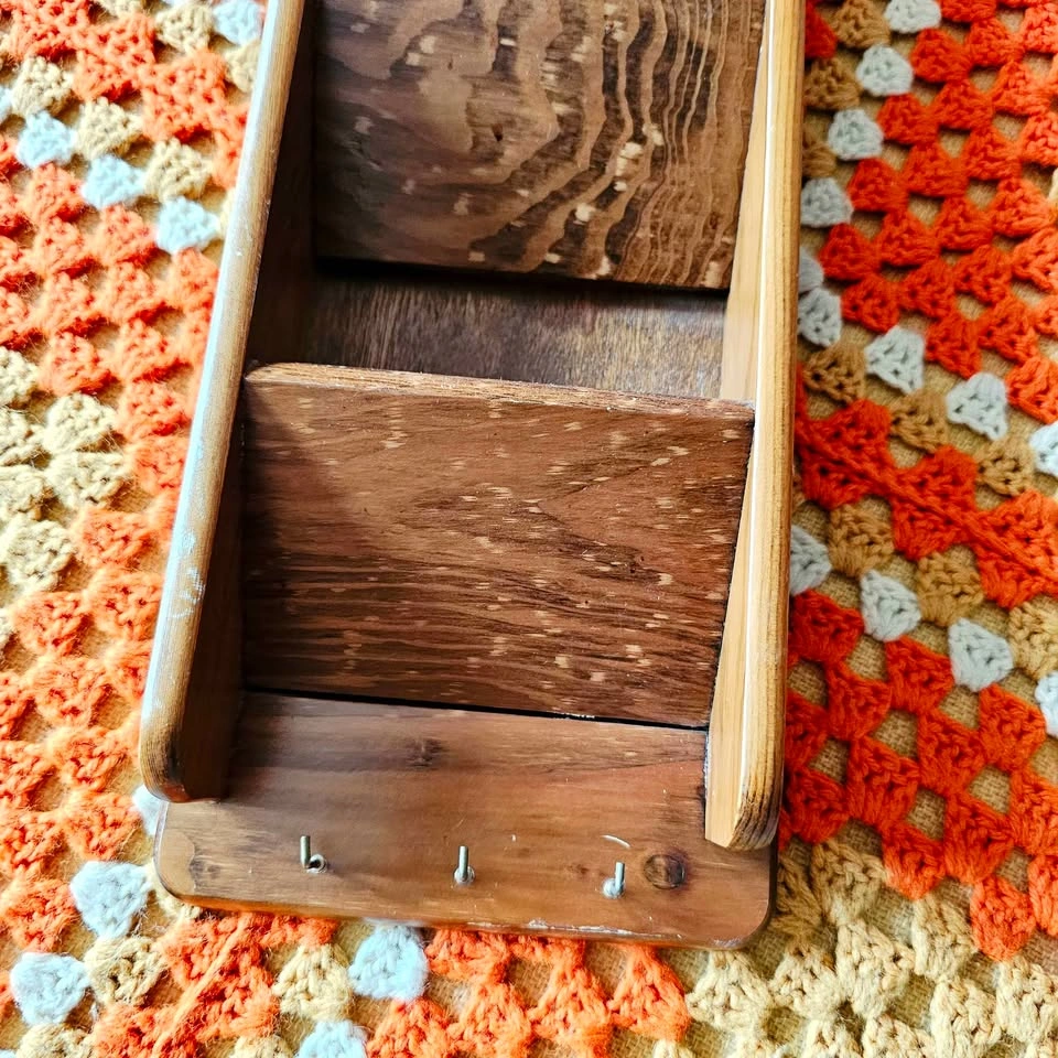 70s Duck Carving Vintage Wooden Mail Organizer & Key Rack - photo 4