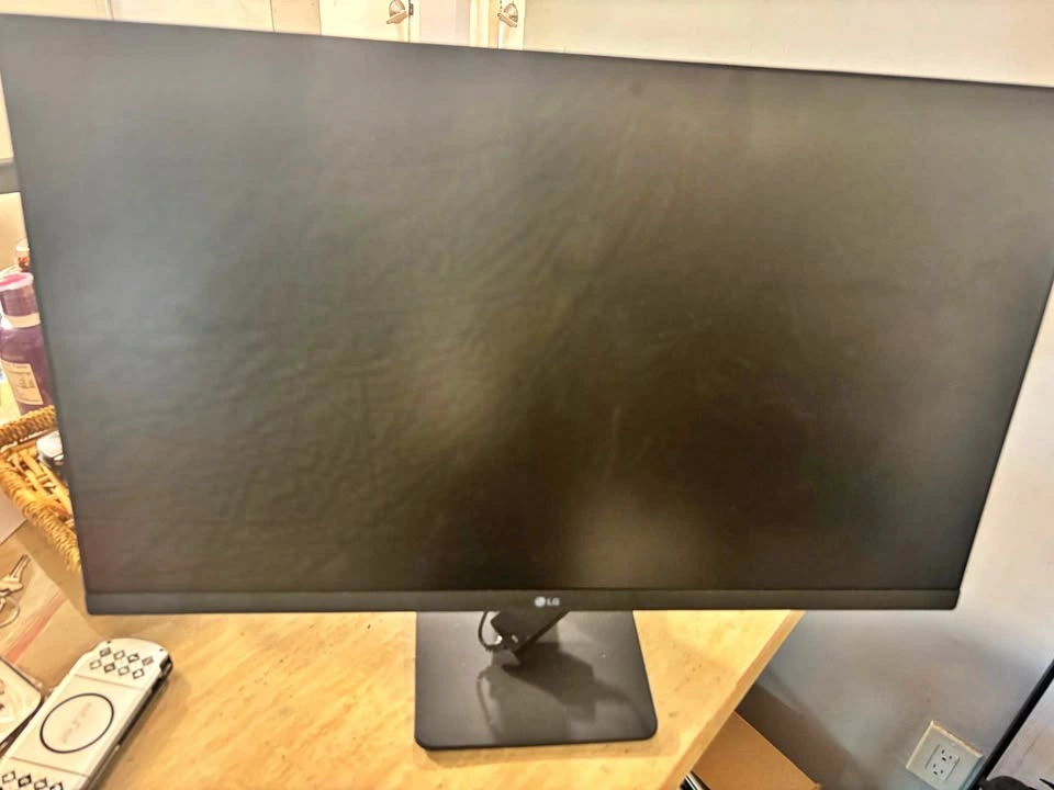 27inch LG Monitor