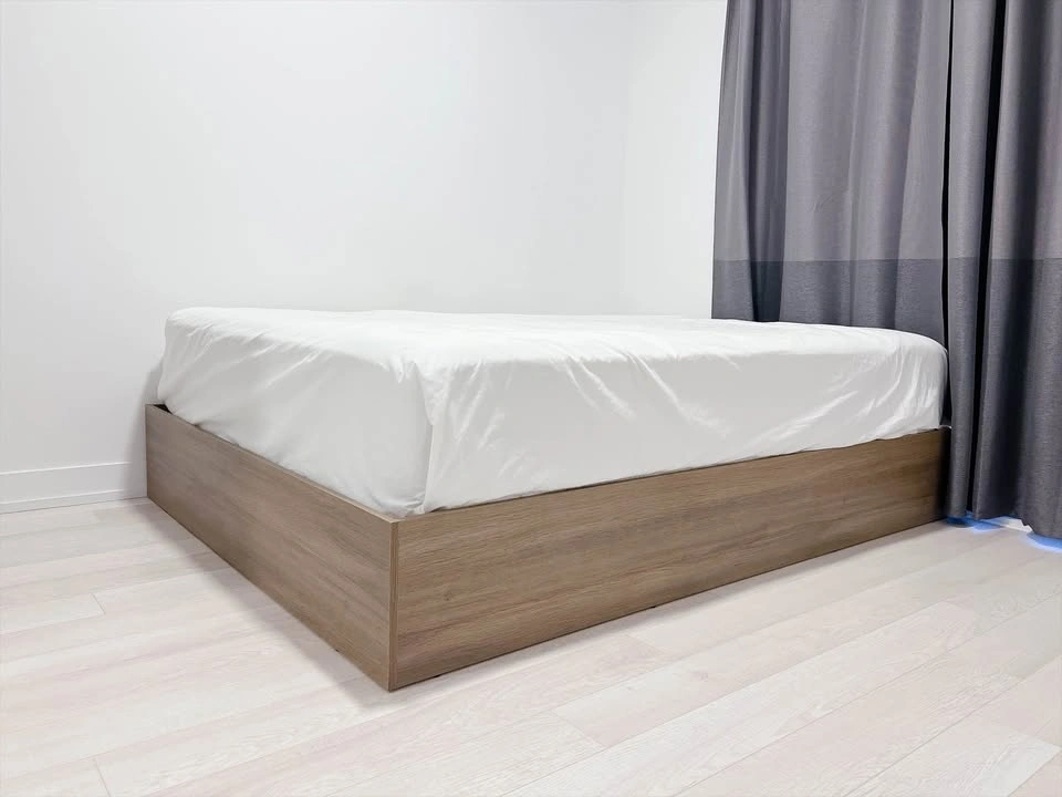 Moving Sale - Queen size mattress - photo 2