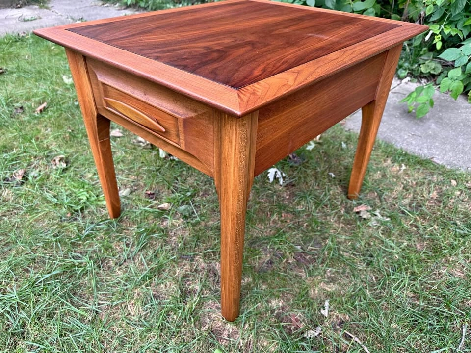 Kroehler Walnut MCM Side Table with Drawer