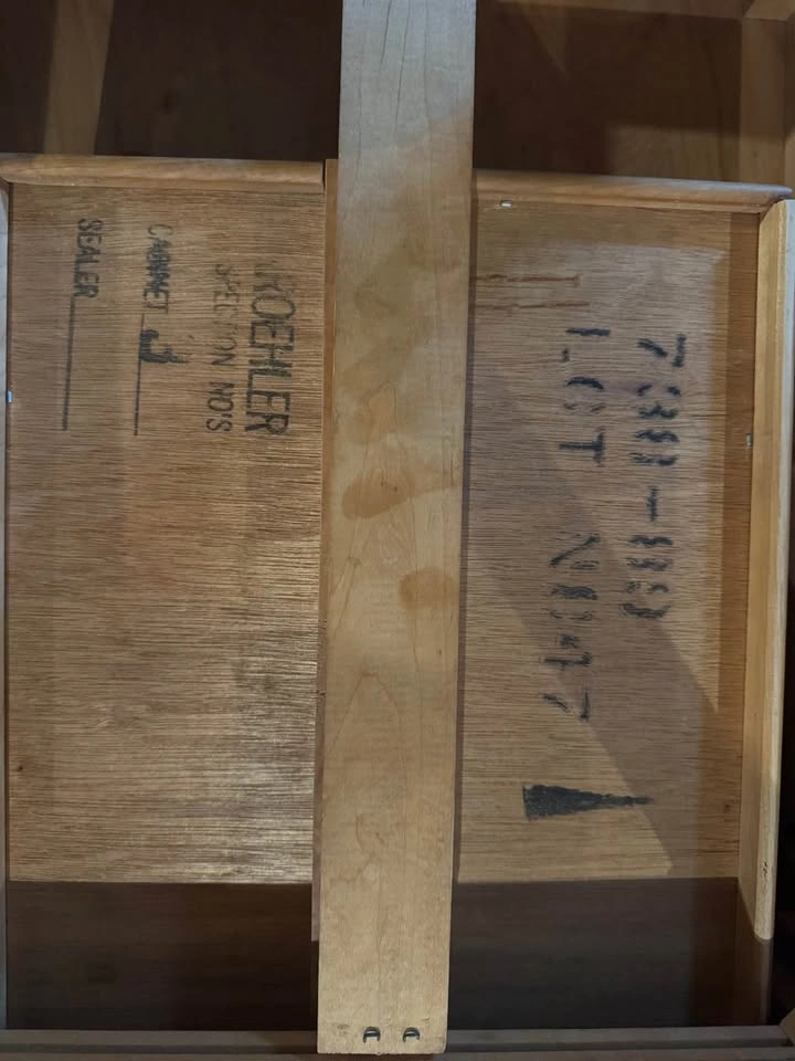 Kroehler Walnut MCM Side Table with Drawer - photo 5