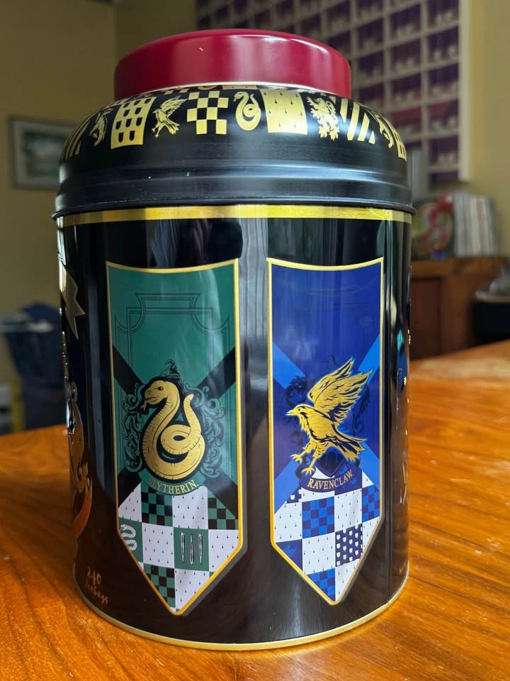 Harry Potter Hogwarts Tea Tin - NEW - photo 4