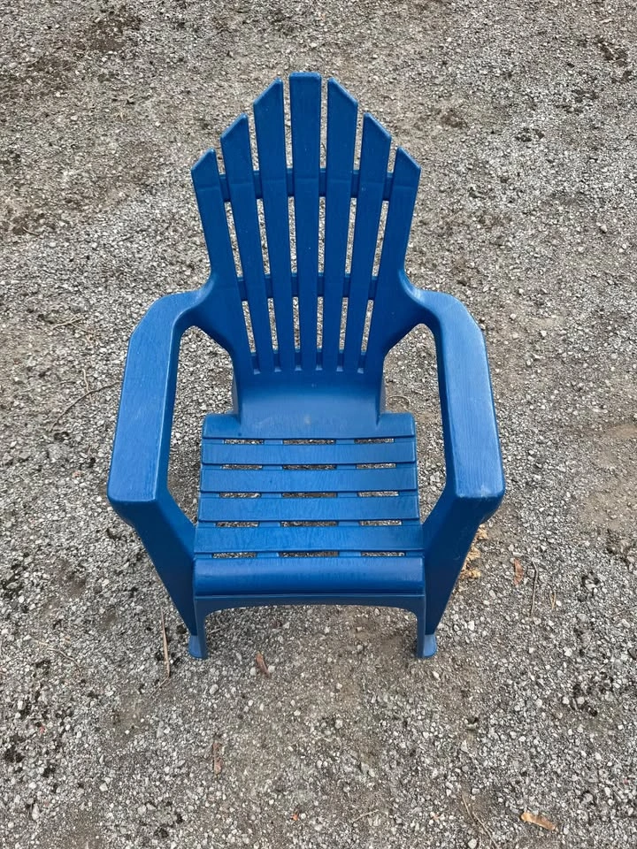 Kids Adirondack Chair - photo 2