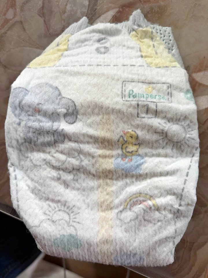 Pampers Size 1 Diapers Bulk Lot