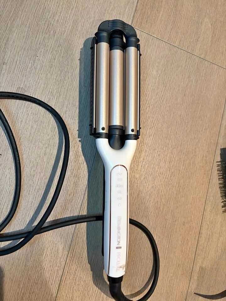Remington PROluxe 4-in-1 Hair Curler & Styler