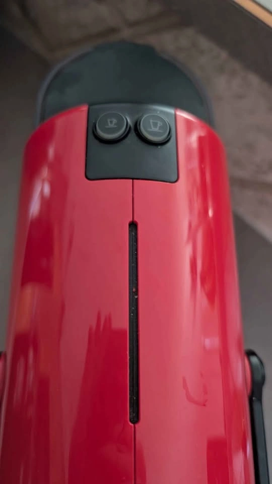 Nespresso Coffee Maker w Pods - photo 4