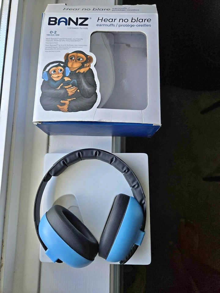 BANZ baby ear protection and Electric Nail Trimmer Set