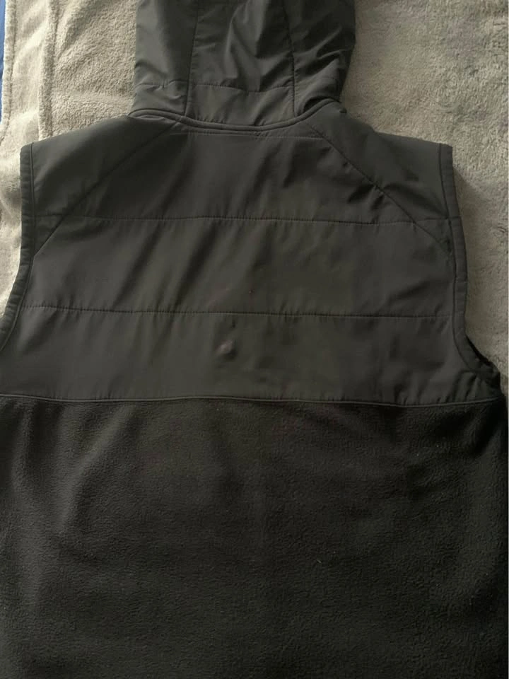 Nike Therma-FIT Hooded Vest - photo 2