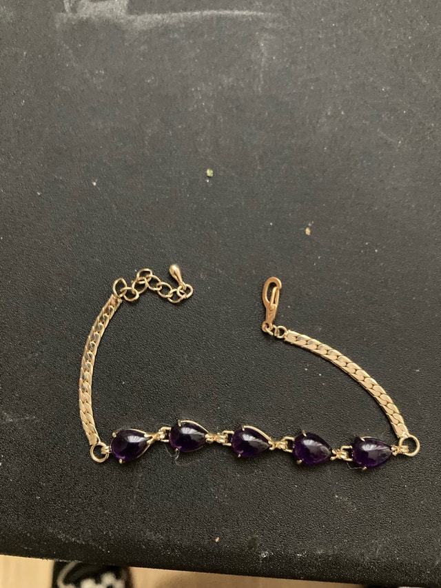 gold bracelet