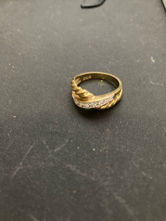 gold ring - photo 2