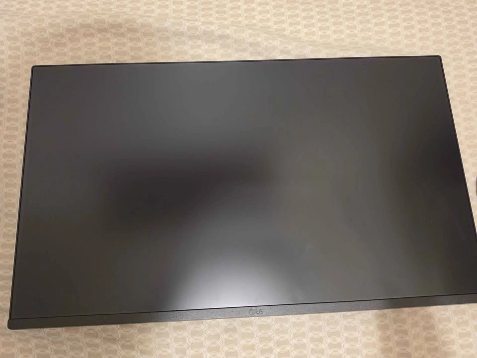 LG MONITOR EXCELLENT CONDITION 24 INCH - photo 3