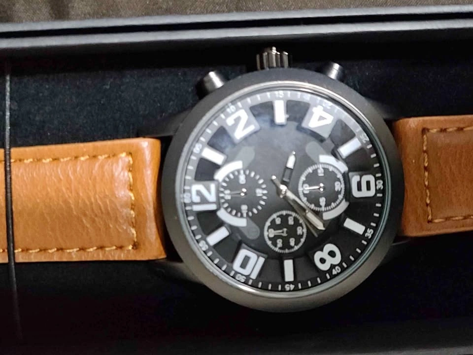 The watch studio