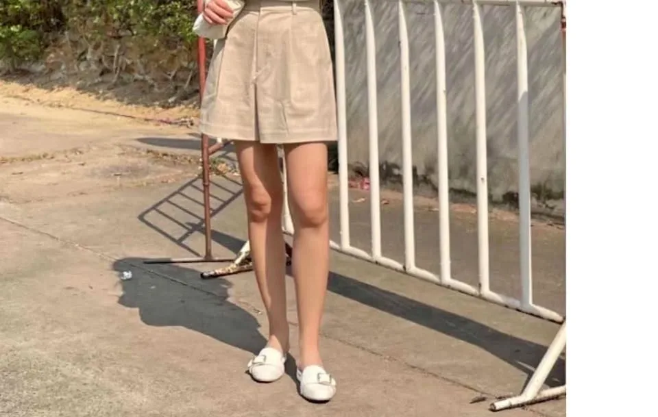 Uniqlo Smart Tucked Short (Checked) size L