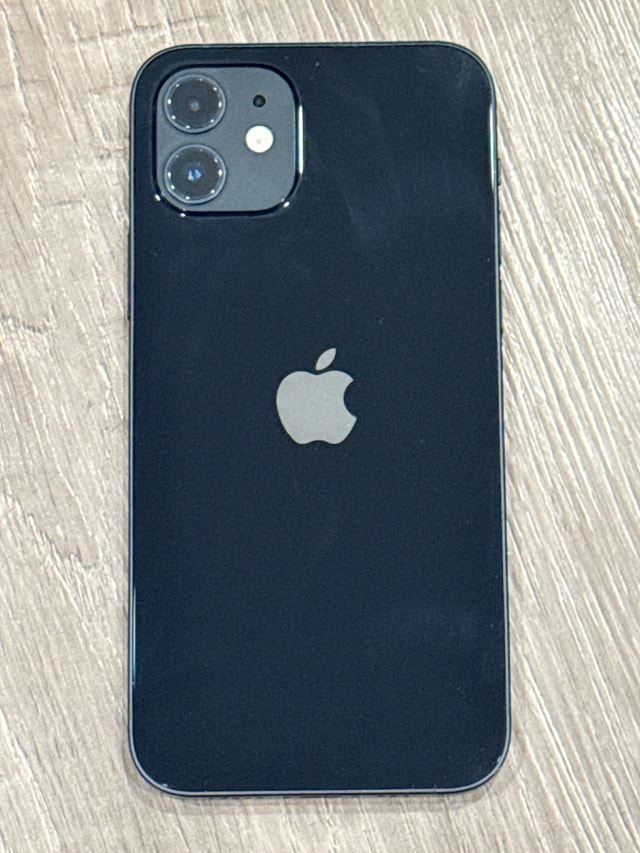 iPhone 12 64 GB Unlocked - photo 2