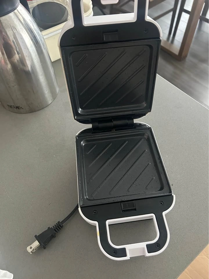 thinkkitchen Baker's Delight 3-in-1 Mini Waffle Maker - photo 3