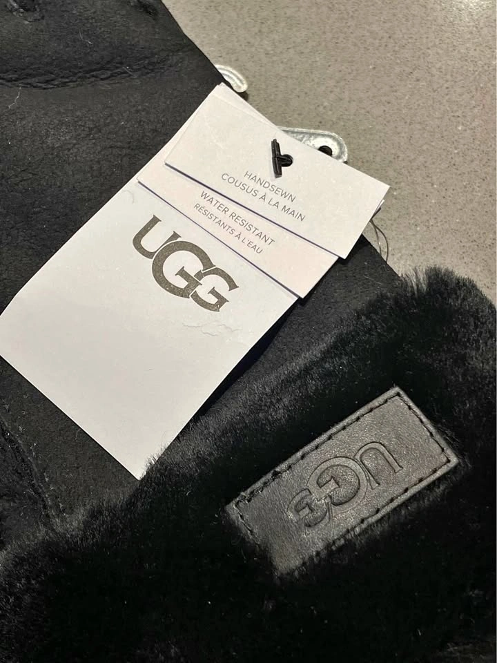 UGG Turn Cuff Gloves - Women's Large Black