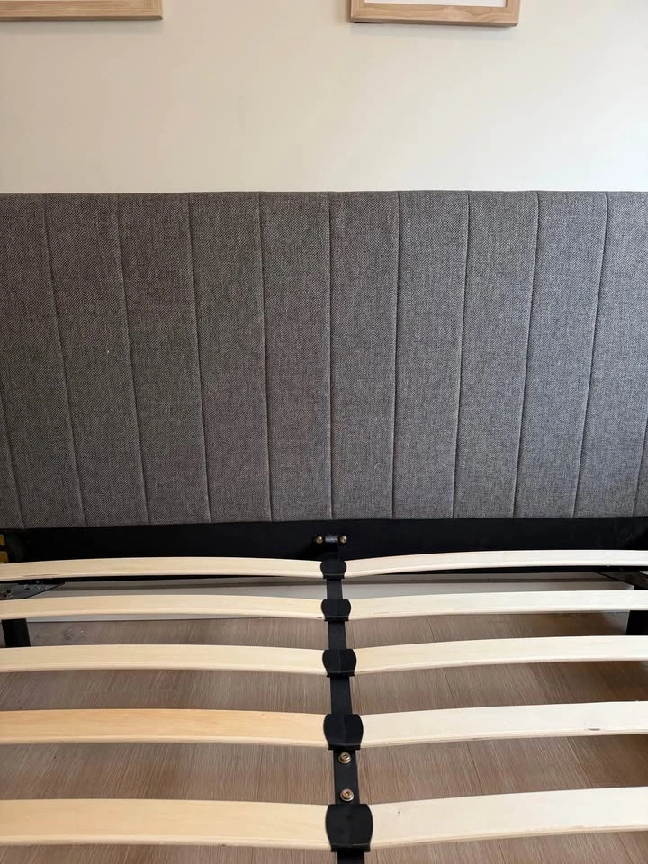 Structube grey queen bed frame - photo 2
