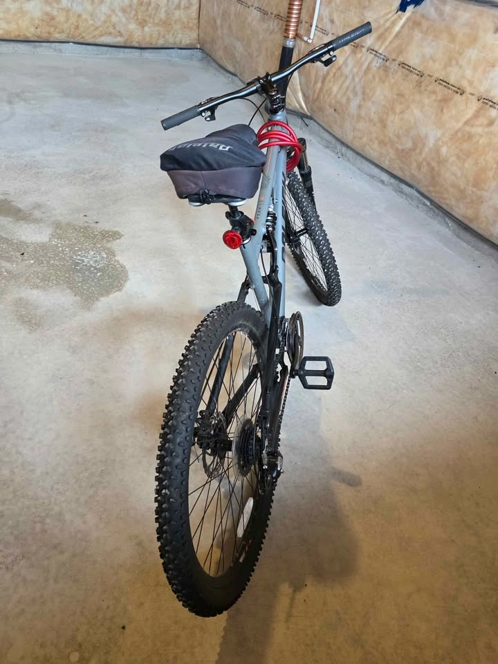 Raleigh Full Suspension Mountain Bike w/ Disc Brakes - photo 5