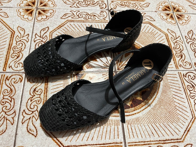 Carmela Woven Sandals, Black