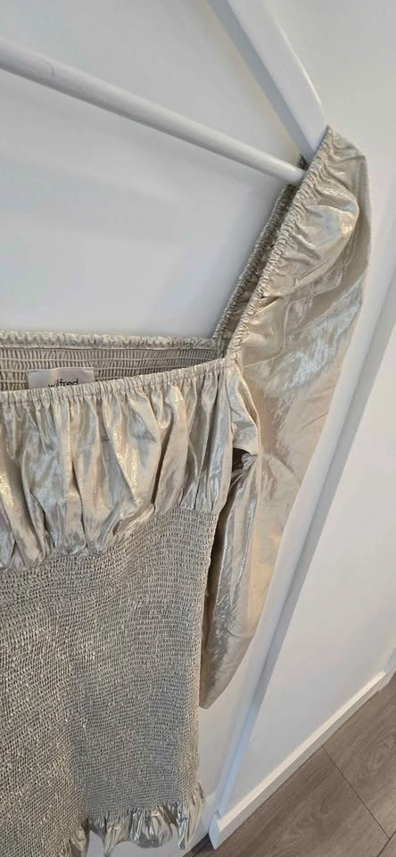 Aritzia XS dress - photo 4