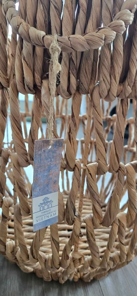 Handmade Woven Seagrass Basket from Vietnam - photo 2