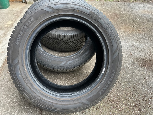 Set of 4 x Goodyear Assurance Weatherready 2 in 275/50R20 113V - photo 4