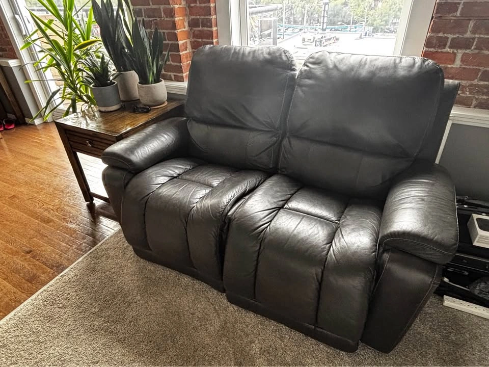 Electric Couch & Loveseat - photo 2