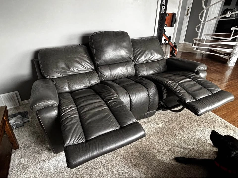 Electric Couch & Loveseat - photo 4