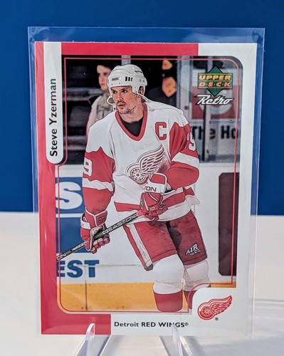 Steve Yzerman & Dominik Hasek 1999-00 Upper Deck McDonald's - photo 3