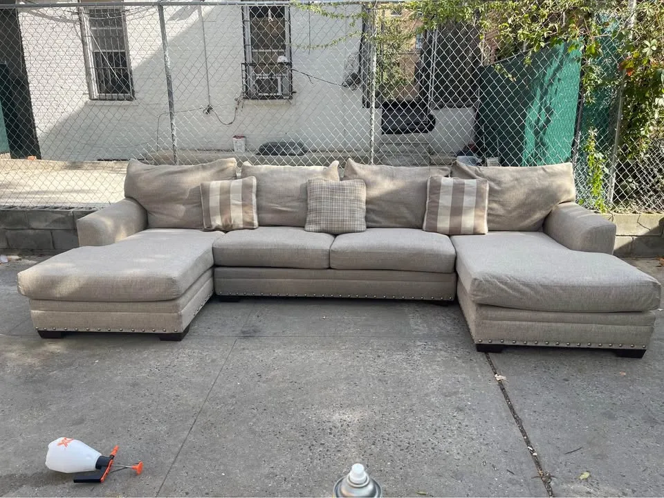 (FREE DELIVERY) Gray sectional couch image indicator(3)