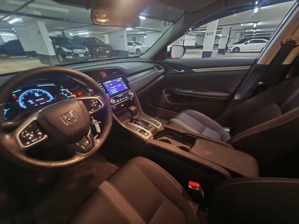 2019 Honda Civic LX, Sedan– Only 65,000 miles, no accidents - photo 4