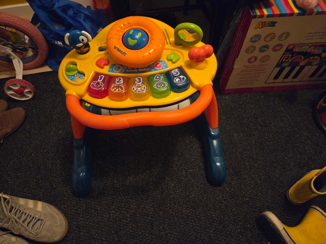 free baby toys