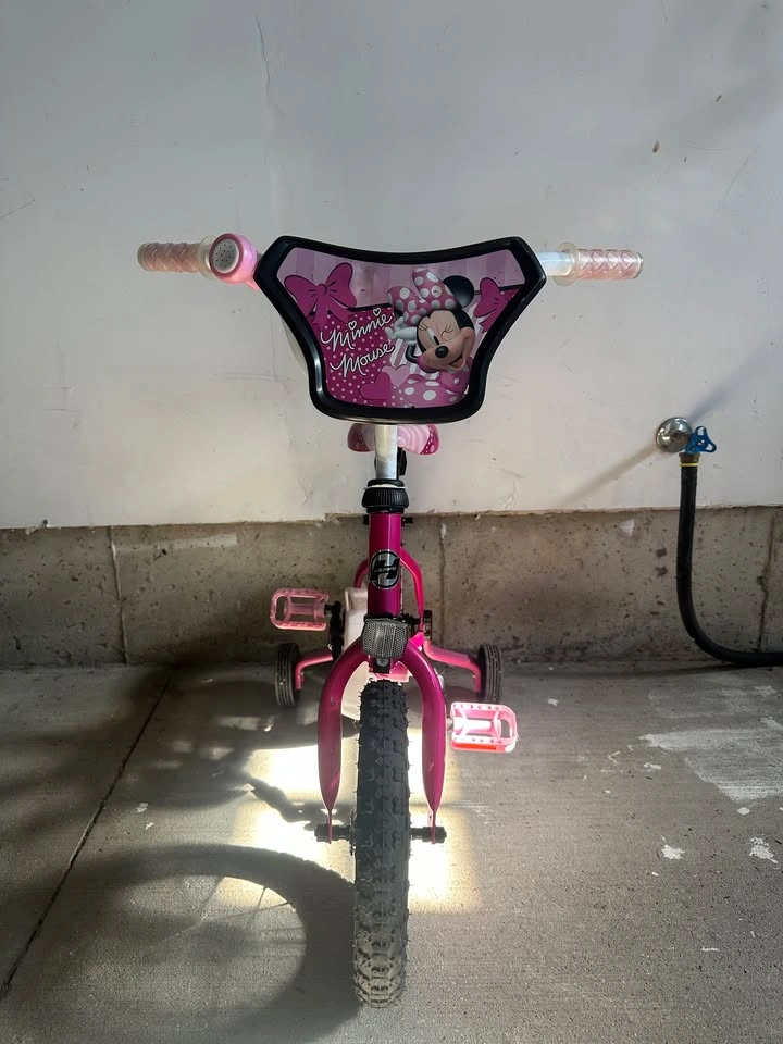 Huffy 12" Minnie Mouse Bike with Training Wheels - photo 3