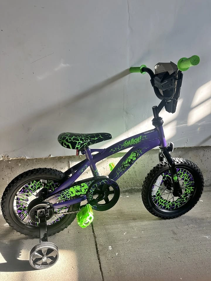 Huffy 14" Marvel Hulk Boys Bike with Training Wheels