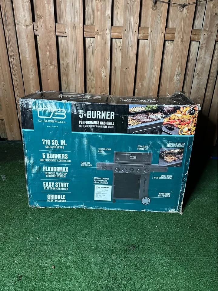 Charbroil Performance Series FlavorMax 5-Burner Gas Grill - photo 2