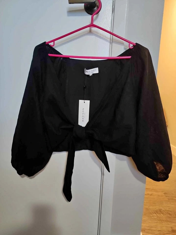 Madison The Label Miray Crop Top